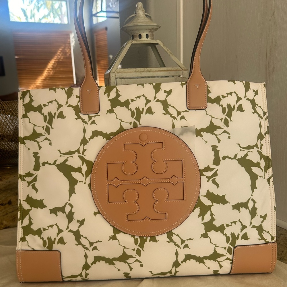 New Tory Burch Ella printed nylon large tote - Picture 4 of 9